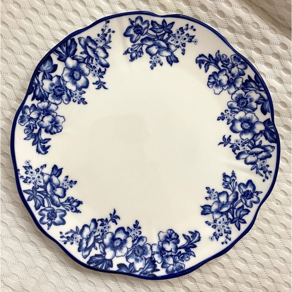 Dwell Essentials Other - Dwell Essentials Blue White Floral Scalloped Ceramic Salad Dessert Plate